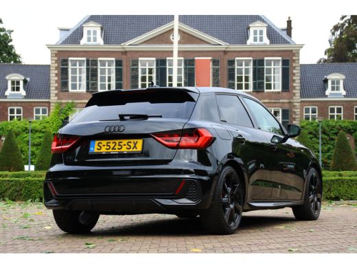 Audi A1 Sportback Sportback 35 TFSI S edition Edition one | AUTOMAAT! | STOELVERWARMING | CRUISE | PARK SENS | HALF... ActivLease financial lease