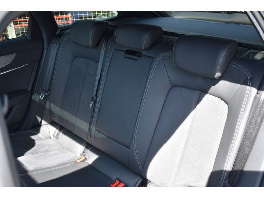 Audi A6 Avant 55 TFSI e 367PK quattro Competition | S-Line in- en exterieur | MMI Navigatie Plus | Schuif... ActivLease financial lease