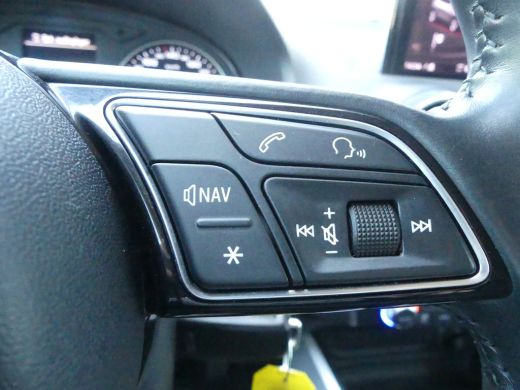 Audi Q2 1.4 TFSI CoD Design | CRUISE | NAVI | PARKEERSENSOREN V+A | LMV 19" | ActivLease financial lease