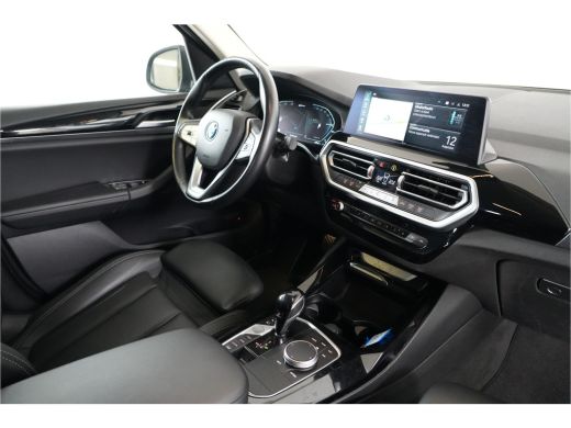 BMW X3 xDrive30e PHEV 293 pk | SOH 96% | Leder | 360&deg; Cam | Cruise | Sportstoelen | ActivLease financial lease
