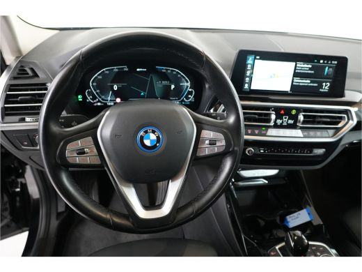 BMW X3 xDrive30e PHEV 293 pk | SOH 96% | Leder | 360&deg; Cam | Cruise | Sportstoelen | ActivLease financial lease