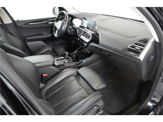 BMW X3 xDrive30e PHEV 293 pk | SOH 96% | Leder | 360&deg; Cam | Cruise | Sportstoelen | ActivLease financial lease
