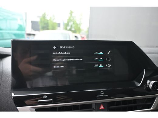 Citroën &euml;-C4 You 50 kWh 3 Fase 98,8%SOH! | Navigatie by App | Achteruitrijcamera | Full-LED | Comfortstoelen |... ActivLease financial lease