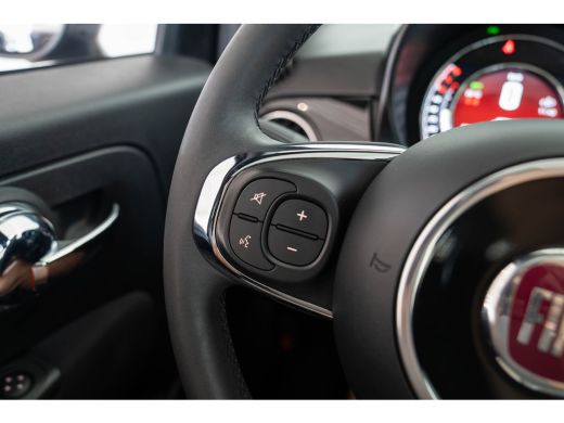 Fiat 500 1.0 Hybrid Dolcevita | Apple Carplay & Android Auto | Climate Controle | Parkeersensoren | Panora... ActivLease financial lease