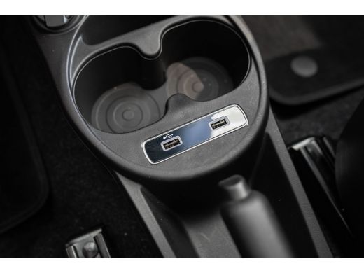Fiat 500 1.0 Hybrid Dolcevita | Apple Carplay & Android Auto | Climate Controle | Parkeersensoren | Panora... ActivLease financial lease