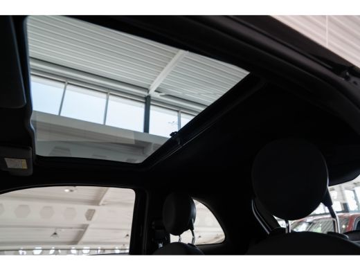 Fiat 500 1.0 Hybrid Dolcevita | Apple Carplay & Android Auto | Climate Controle | Parkeersensoren | Panora... ActivLease financial lease