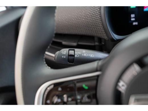 Fiat 500 La Prima 42 kWh | SOH 93,5% | Panoramadak | Camera | Stoelverwarming | Navigatie | Keyless | 17 I... ActivLease financial lease
