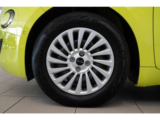 Fiat 500C Urban 42 kWh | SOH 100% | Navigatie | Camera | Parkeersensoren | Stoelverwarming | Climate Contro... ActivLease financial lease