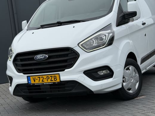 Ford Transit Custom 2.0 TDCI 130 PK / L1H1 / 2.5 TONS TREKHAAK / SORTIMO INRICHTING / AIRCO / CRUISE / 3-ZITS / LED /... ActivLease financial lease