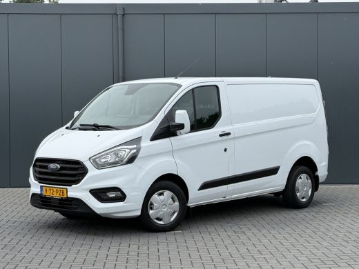 Ford Transit Custom 2.0 TDCI 130 PK / L1H1 / 2.5 TONS TREKHAAK / SORTIMO INRICHTING / AIRCO / CRUISE / 3-ZITS / LED /... ActivLease financial lease