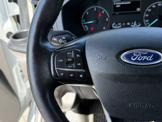 Ford Transit Custom 2.0 TDCI 130 PK / L2H1 / AUTOMAAT / TREKHAAK / AIRCO / CRUISE / CAMERA / 3-ZITS / LED / STOEL -EN... ActivLease financial lease