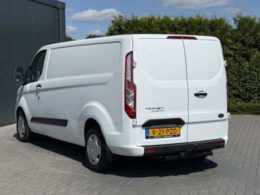 Ford Transit Custom 2.0 TDCI 130 PK / L2H1 / AUTOMAAT / TREKHAAK / AIRCO / CRUISE / CAMERA / 3-ZITS / LED / STOEL -EN... ActivLease financial lease