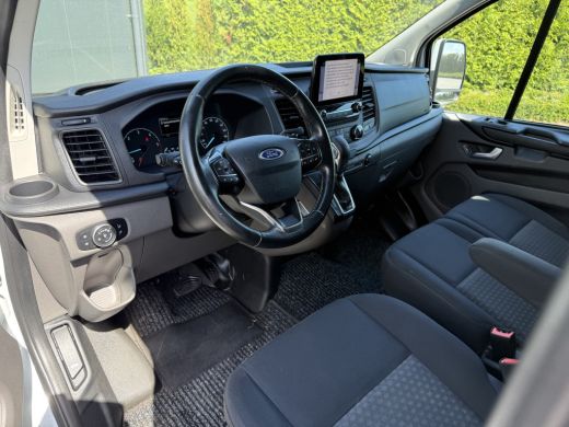 Ford Transit Custom 2.0 TDCI 130 PK / L2H1 / AUTOMAAT / TREKHAAK / AIRCO / CRUISE / CAMERA / 3-ZITS / LED / STOEL -EN... ActivLease financial lease