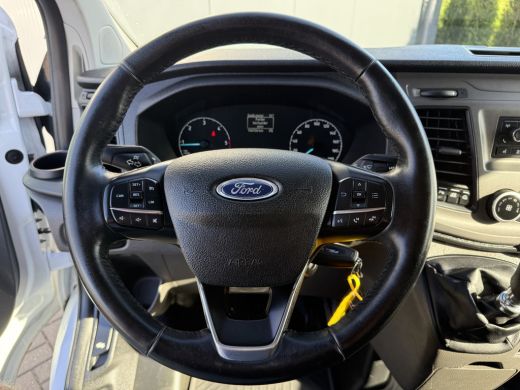 Ford Transit Custom 2.0 TDCI / L1H1 / 1e EIG. / 2.5 TONS TREKHAAK / IMPERIAAL / 3-ZITS / STOEL -EN VOORRUIT VERWARMIN... ActivLease financial lease