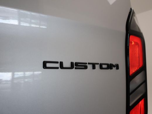 Ford Transit Custom 300 2.0 TDCI L2H1 6-PERS DUBBEL CAB. + TREKHAAK | CARPLAY | CAMERA ActivLease financial lease