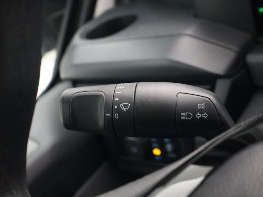 Ford Transit Custom 300 2.0 TDCI L2H1 6-PERS DUBBEL CAB. + TREKHAAK | CARPLAY | CAMERA ActivLease financial lease