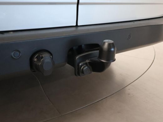 Ford Transit Custom 300 2.0 TDCI L2H1 6-PERS DUBBEL CAB. + TREKHAAK | CARPLAY | CAMERA ActivLease financial lease