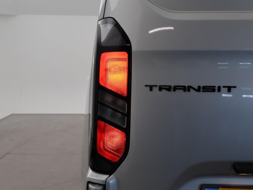 Ford Transit Custom 300 2.0 TDCI L2H1 6-PERS DUBBEL CAB. + TREKHAAK | CARPLAY | CAMERA ActivLease financial lease