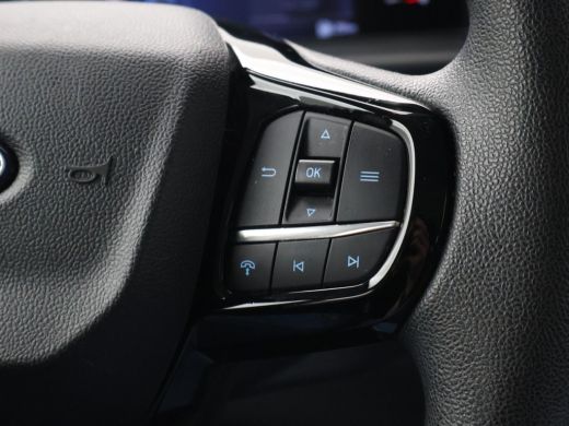 Ford Transit Custom 300 2.0 TDCI L2H1 6-PERS DUBBEL CAB. + TREKHAAK | CARPLAY | CAMERA ActivLease financial lease