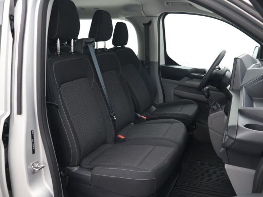 Ford Transit Custom 300 2.0 TDCI L2H1 6-PERS DUBBEL CAB. + TREKHAAK | CARPLAY | CAMERA ActivLease financial lease