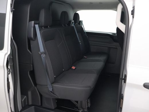 Ford Transit Custom 300 2.0 TDCI L2H1 6-PERS DUBBEL CAB. + TREKHAAK | CARPLAY | CAMERA ActivLease financial lease