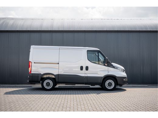 Iveco Daily 35S14 | 140PK | 3.5T Trekgewicht | 3-Zits | Airco | Trekhaak ActivLease financial lease