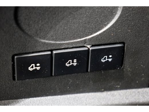 Iveco Daily 35S18 3.0 180pk HiMatic Automaat Bakwagen met laadklep H240cm 03-2022 ActivLease financial lease