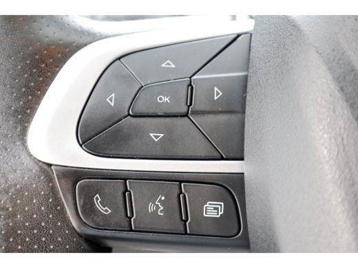 Iveco Daily 35S18 3.0 180pk HiMatic Automaat Bakwagen met laadklep H240cm 03-2022 ActivLease financial lease