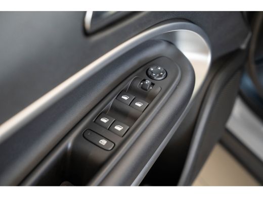 Jeep Avenger 1.2 e-Hybrid Altitude | Tot 8 Jaar Garantie | Navigatie | Elektrische Achterklep | Camera | Keyle... ActivLease financial lease