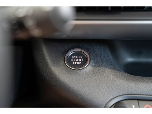 Jeep Avenger 1.2 e-Hybrid Altitude | Tot 8 Jaar Garantie | Navigatie | Elektrische Achterklep | Camera | Keyle... ActivLease financial lease
