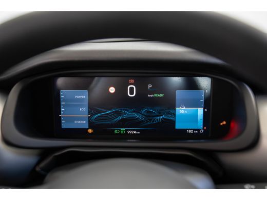 Jeep Avenger Summit 54 kWh | SOH 97% | Apple Carplay & Android Auto | Camera | Parkeersensoren | Climate Contr... ActivLease financial lease