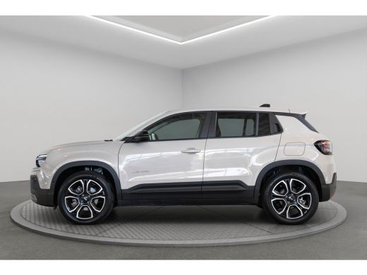 Jeep Avenger Summit 54 kWh | SOH 97% | Apple Carplay & Android Auto | Camera | Parkeersensoren | Climate Contr... ActivLease financial lease