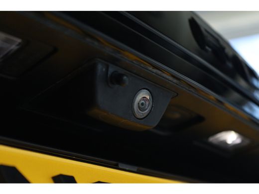 Land Rover Range Rover Evoque 1.5 P300e AWD R-Dynamic HSE | Adapt. Cruise | Schuifdak | Meridian Surround | Stoelverwarming | M... ActivLease financial lease