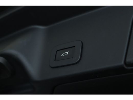 Land Rover Range Rover Evoque 1.5 P300e AWD R-Dynamic HSE | Adapt. Cruise | Schuifdak | Meridian Surround | Stoelverwarming | M... ActivLease financial lease
