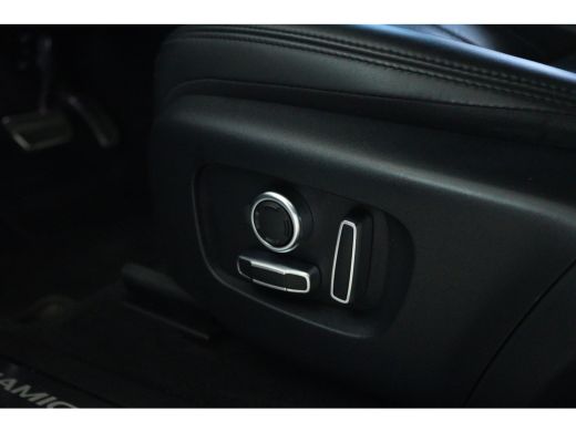 Land Rover Range Rover Evoque 1.5 P300e AWD R-Dynamic HSE | Adapt. Cruise | Schuifdak | Meridian Surround | Stoelverwarming | M... ActivLease financial lease