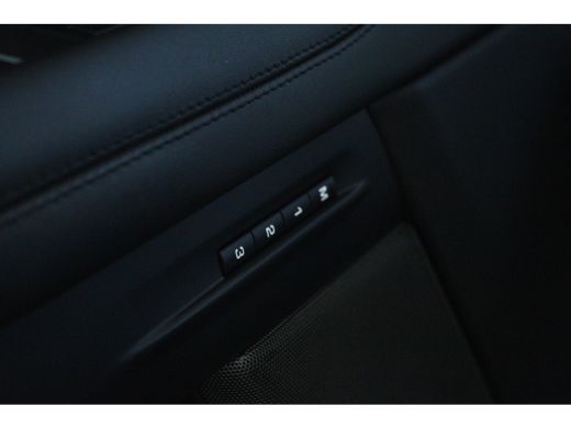 Land Rover Range Rover Evoque 1.5 P300e AWD R-Dynamic HSE | Adapt. Cruise | Schuifdak | Meridian Surround | Stoelverwarming | M... ActivLease financial lease