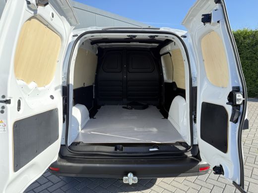 Mercedes-Benz eCitan 112 Pro 51 kWh / L2H1 / TREKHAAK / 3-ZITS / **3.698 KM!!** / CAMERA / CRUISE / ECC / CARPLAY ActivLease financial lease