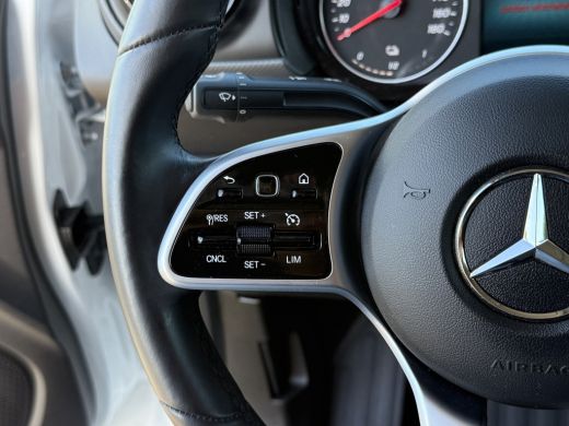 Mercedes-Benz eCitan 112 Pro L2H1 / 51 kWh / 2.469 KM / ** RIJKLAAR ** / LED HIGH PERFORMANCE KOPLAMPEN / CAMERA / ECC... ActivLease financial lease