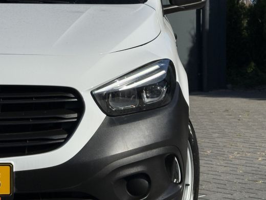 Mercedes-Benz eCitan 112 Pro L2H1 / 51 kWh / 2.469 KM / ** RIJKLAAR ** / LED HIGH PERFORMANCE KOPLAMPEN / CAMERA / ECC... ActivLease financial lease