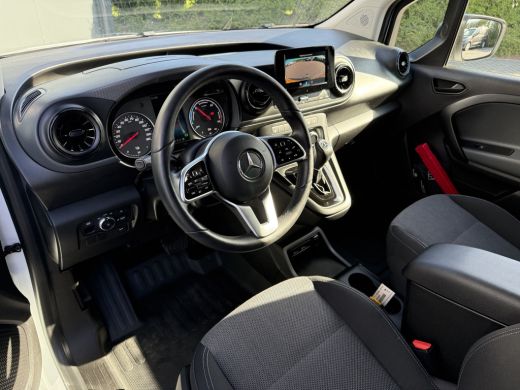 Mercedes-Benz eCitan 112 Pro L2H1 / 51 kWh / 2.469 KM / ** RIJKLAAR ** / LED HIGH PERFORMANCE KOPLAMPEN / CAMERA / ECC... ActivLease financial lease