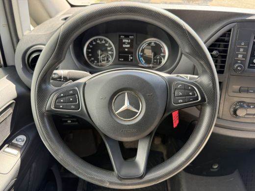 Mercedes-Benz eVito 112 66kWh L2 Elektrisch 94.9% (SOH) 280-WLTP 80kw Snelladen Climate Control Cruise Control Camera... ActivLease financial lease