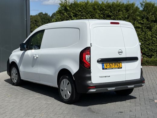 Nissan Townstar 1.3 TCe 131 PK TEKNA / BENZINE / L1H1 / CAMERA / AIRCO / CRUISE / BLINDSPOT / 3-ZITS / LED ActivLease financial lease