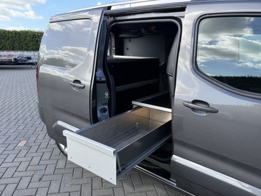 Opel Combo 1.5D 102 PK / L2H1 / Edition / 1e EIG. / INRICHTING / COOLBOX / TREKHAAK / CAMERA / CRUISE / CARPLAY ActivLease financial lease