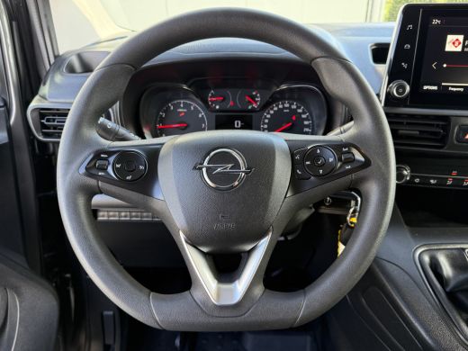 Opel Combo 1.5D 102 PK / L2H1 / Edition / 1e EIG. / INRICHTING / COOLBOX / TREKHAAK / CAMERA / CRUISE / CARPLAY ActivLease financial lease
