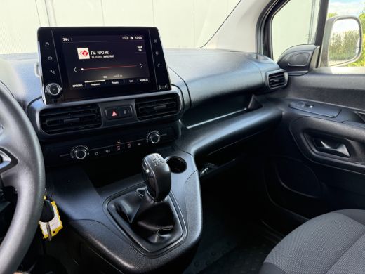 Opel Combo 1.5D 102 PK / L2H1 / Edition / 1e EIG. / INRICHTING / COOLBOX / TREKHAAK / CAMERA / CRUISE / CARPLAY ActivLease financial lease