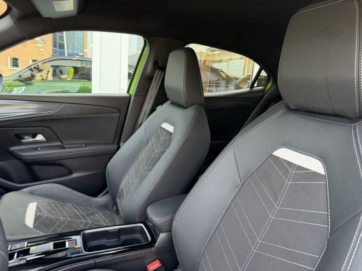 Opel Mokka 1.2 Turbo Ultimate Camera | Winterpakket | App connect ActivLease financial lease