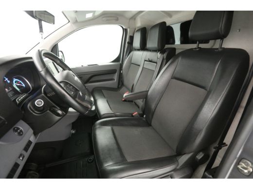 Opel Vivaro-e 75 kWh L2H1 Innovation | Snelladen | Clima | Cruise | Carplay | HUD | 3 Zits | 2xSchuifdeur | Imp... ActivLease financial lease