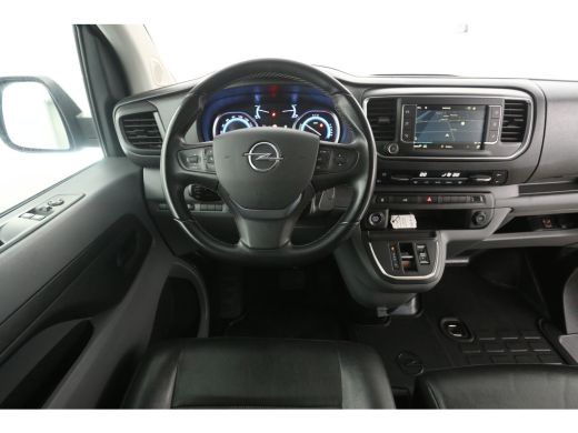 Opel Vivaro-e 75 kWh L2H1 Innovation | Snelladen | Clima | Cruise | Carplay | HUD | 3 Zits | 2xSchuifdeur | Imp... ActivLease financial lease
