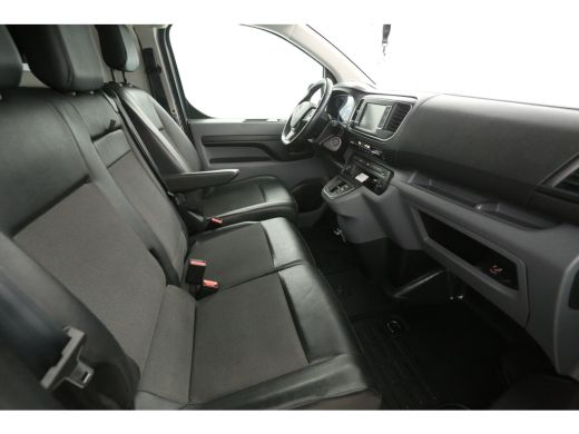 Opel Vivaro-e 75 kWh L2H1 Innovation | Snelladen | Clima | Cruise | Carplay | HUD | 3 Zits | 2xSchuifdeur | Imp... ActivLease financial lease