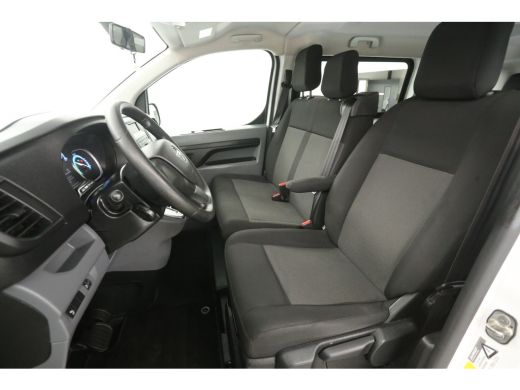 Opel Vivaro-e L2H1 | Incl. BTW | 9 Zits | Snelladen | SOH 93% | Airco | Cruise | 2xSchuifdeur | Trekhaak ActivLease financial lease